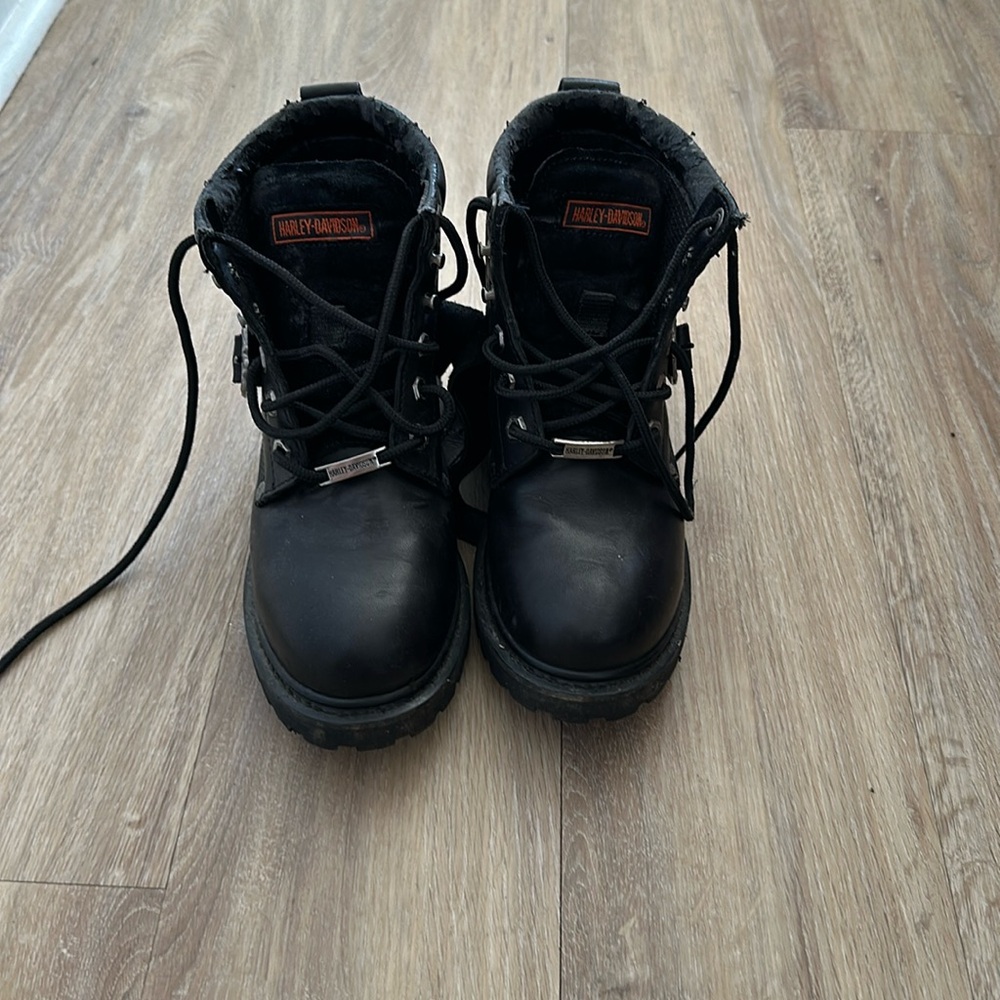 Harley Davidson women’s 7 1/2 biker boots